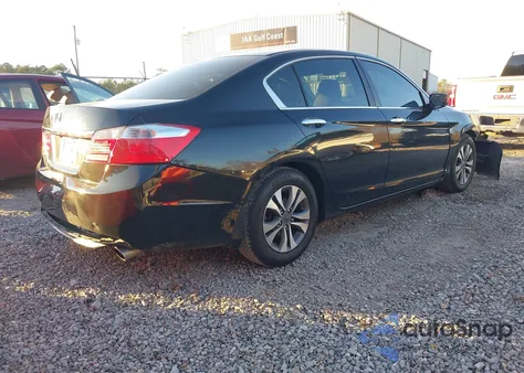 2015 Honda Accord Lx z USA, uszkodzony, nr VIN 1HGCR2F37FA259492